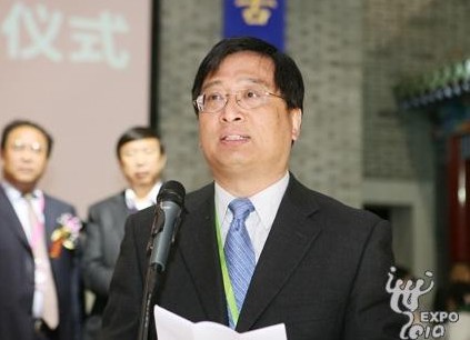 上海市政府副秘书长莫负春被免职今年2月上任