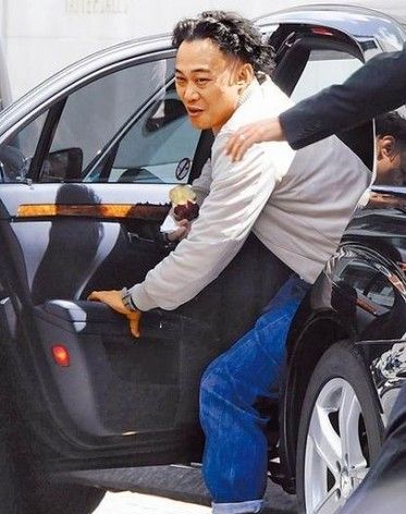陈奕迅