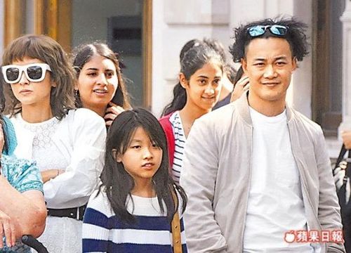 曝陈奕迅患躁郁症 携妻女躲刘銮雄豪宅养病
