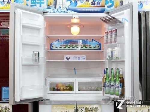 速冻保鲜设计 美菱多开门冰箱售6999元