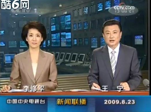 央视新闻播音员—王宁.一张标准的扑克脸,一沉不变的沉稳.