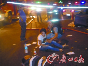 夺命豪车肇事前正在斗车