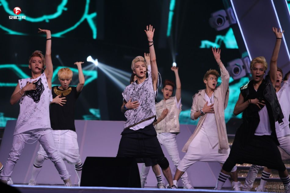 女生qq头像exo-m 带字_个性头像_qq头像网站 首尔时装高清图片