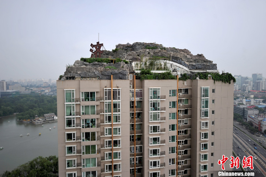 近距离揭秘北京居民楼顶超级别墅(组图)