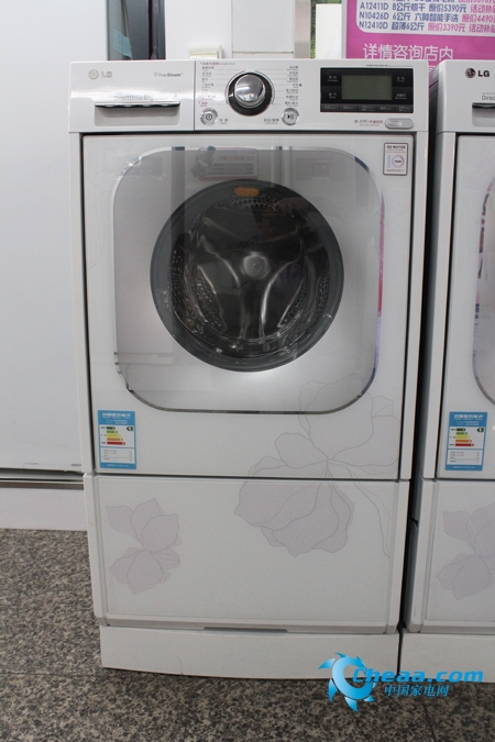 LG WD-T1228ADS滚筒洗衣机整体外观