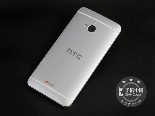 新HTC One背面图片