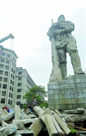 海珠广场围蔽7年终拆 