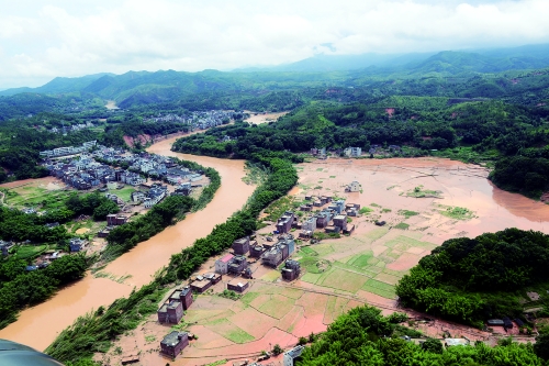 龙窝镇人口_抗洪 天南地北