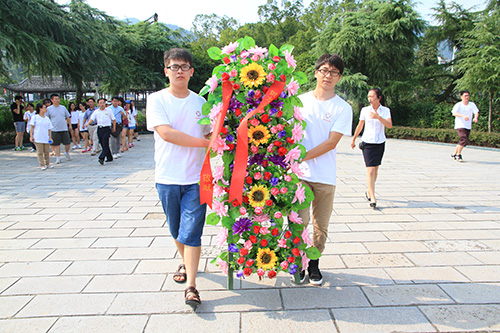 脚踏桑植红色土壤 致敬先烈中国梦(组图)