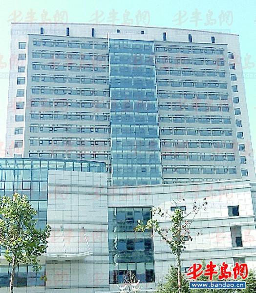 齐鲁医院试营业百余位专家坐诊(图)