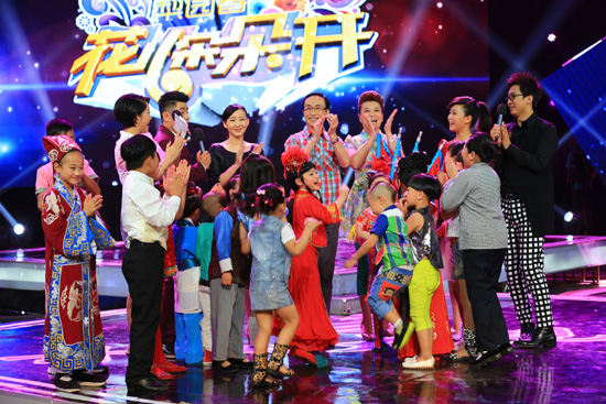 8月25日,河南卫视《梨园春》暑期特别节目"花儿朵朵开"少儿戏迷擂台