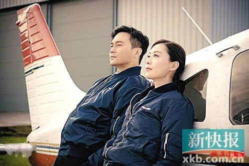《冲上云霄ii(以下简称《冲2)此前播出"cool魔"张智霖和陈法拉的"