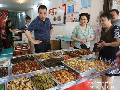 武汉市人大餐饮督查组v餐饮常委情况小学校食品安全周边(图)瘦瘦身怎么用图片