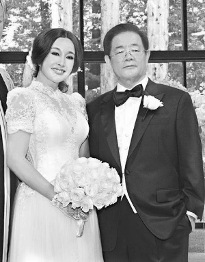 刘晓庆没有对王晓玉与他前女友的事情发表意见.