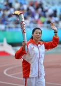 图文：第十二届全运会开幕式 奥运冠军张越红