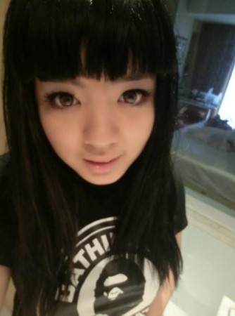刘雅婷不雅照流出 清纯少女原是爆乳性感辣妹(图)