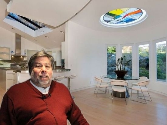 苹果联合创始人史蒂夫·沃兹尼亚克(Steve Wozniak)位于加利福尼亚州洛斯盖多斯的豪宅估值约为440万美元。