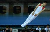 图文：蹦床男子网上个人赛 亚军高磊的空中动作