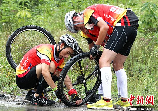 2013中国国际山地户外运动公开赛在重庆开赛