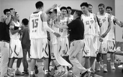 吉喆3分 拯救辽宁男篮(图)
