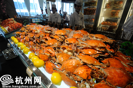 城西银泰开业,69家餐饮店围城闹猛