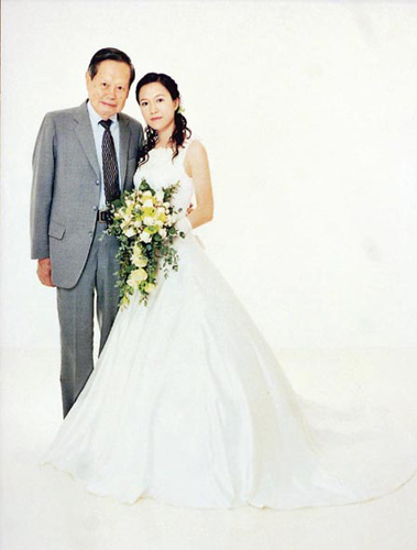 杨振宁翁帆陈凯歌陈红 “父女”夫妻秀恩爱