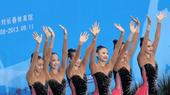 图文：艺术体操女子团体决赛 辽宁队员笑容灿烂