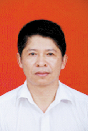 现任晋宁工业园区管委会副主任兼县招商引资考核办公室副主任.