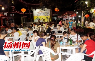 花局里夜市迎客10万人次 扬州未来将现花园式夜市