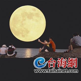 十五的月亮十五圆