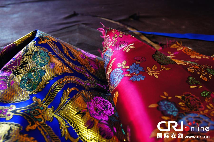 缝纫机裁出的文化传承-藏族传统文化的传承与