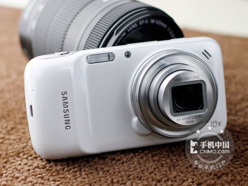 三星Galaxy S4 ZOOM背面图片