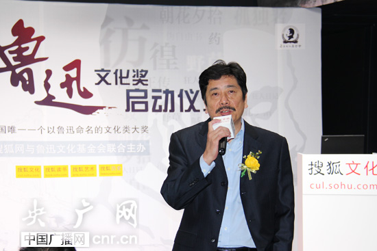 鲁迅文化基金会秘书长周令飞先生(央广网记者高梦蝶 摄)