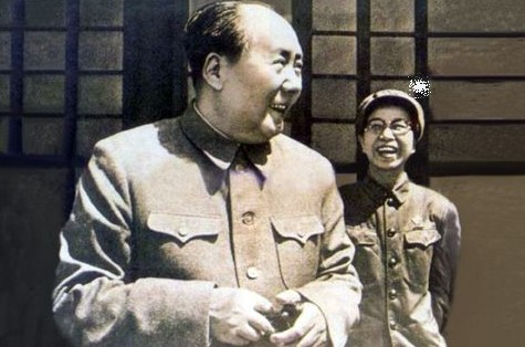 毛泽东与江青（资料图）