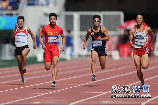 图文:苏炳添进男子100米决赛