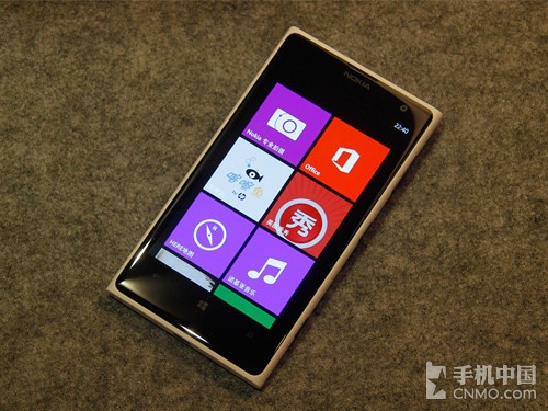 Lumia 1020正面图片