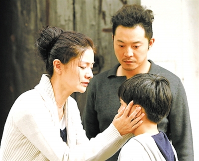 电视剧《孩奴》在东方卫视热播数日,剧中胡可,沙溢饰演的虎妈,兔爸