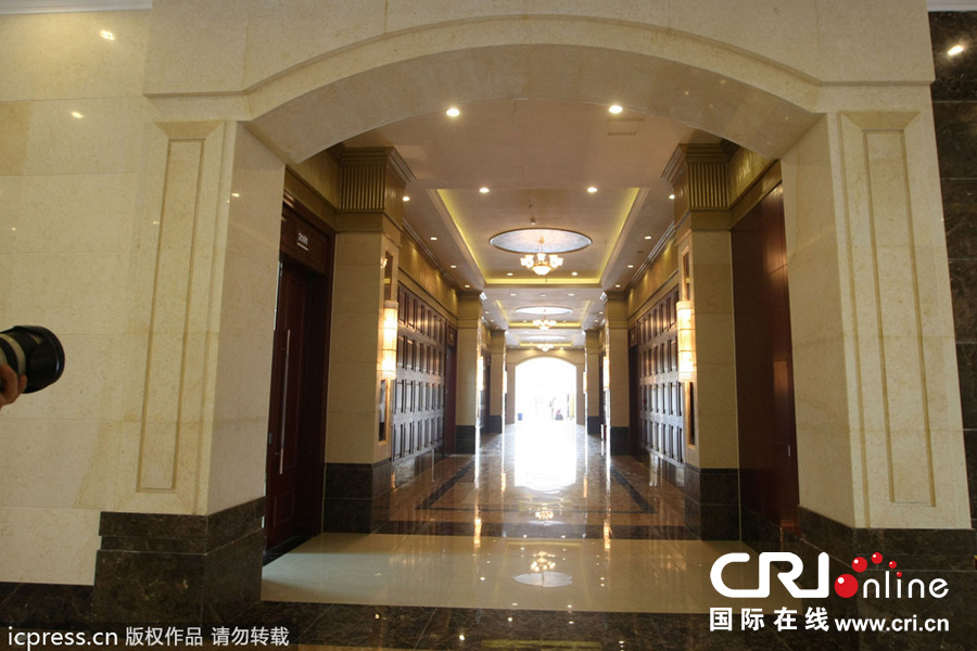 重庆大学城现豪华教学楼 奢华不输五星级酒店