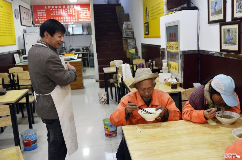 石家庄小饸饹馆的善行:为清洁工提供免费早餐