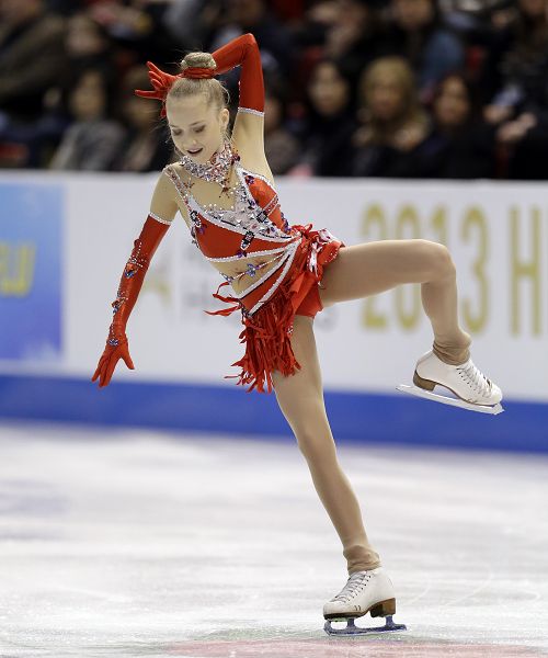 图文:花滑美国站女单自由滑 俄罗斯小美女