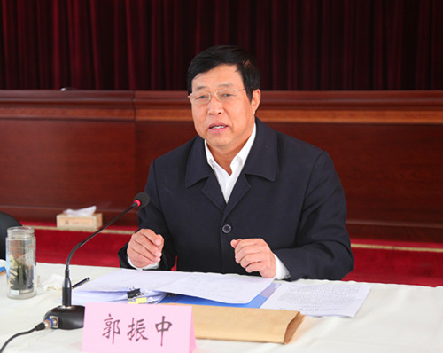 市人大常委会主任郭振中听取市政府工作情况汇报