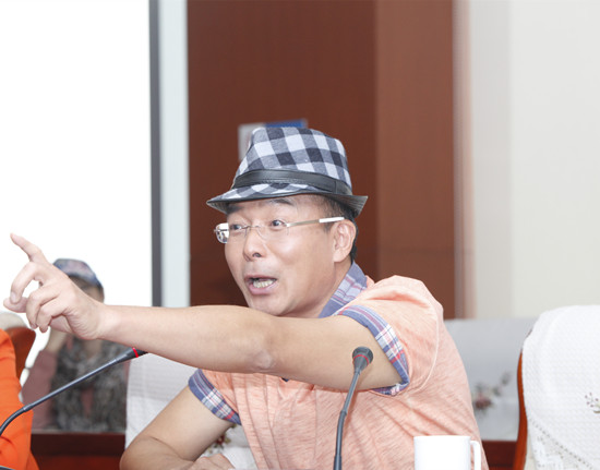 谢园"触电"做主持 《我爱中国味》将登场