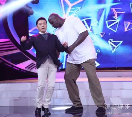 奥尼尔空降年代秀刘芸索求公主抱