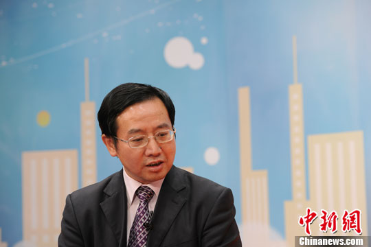 2013年10月24日,中国教育科学研究院研究员储朝晖做客中新网《新闻大家谈》,深度解读北京高考改革方案。