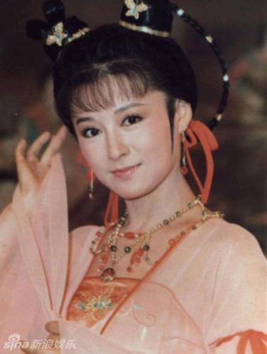 1985年《一代女皇》潘迎紫版武则天