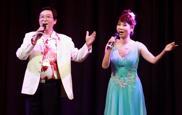 澳大利亚华人金合欢艺术团悉尼举办中国经典民歌音乐会(组图)-搜狐滚动
