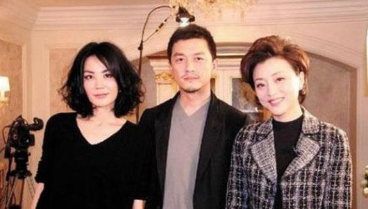 杨澜称李亚鹏和王菲的分手，是对彼此选择的尊重。