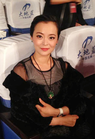 王嘉在电影节参加活动