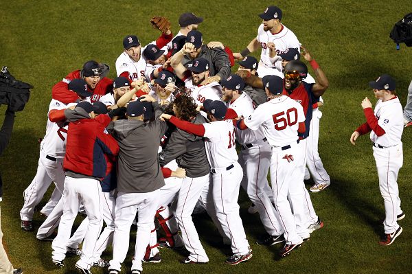 图文mlb总决赛红袜队夺冠红袜队疯狂庆祝