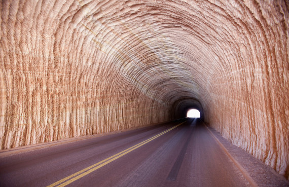 穿越奇幻地带 细数世界10条最美隧道(组图)